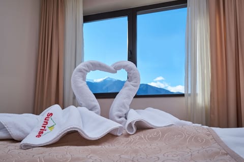 Minibar, desk, soundproofing, free WiFi