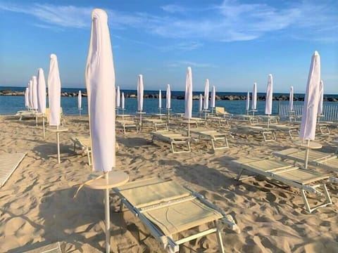 Private beach nearby, free beach cabanas, sun loungers, beach umbrellas