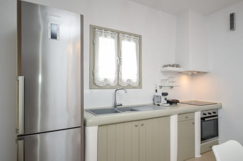 Superior Apartment, 2 Bedrooms, Hot Tub | Private kitchen | Full-size fridge, oven, stovetop, espresso maker