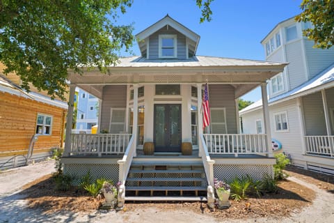WELCOME TO PEEK A BOO IN SEASIDE, FLORIDA!