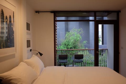 Superior with Balcony and En Suite (with breakfast) | Premium bedding, desk, blackout drapes, free WiFi
