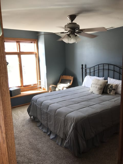 Master King Bedroom