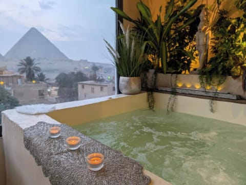 Luxury Double Room, Mobility Accessible, Mountain View | Private spa tub