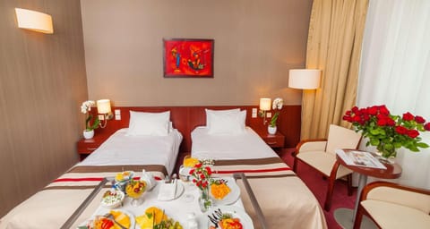 In-room safe, desk, laptop workspace, soundproofing