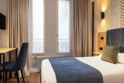 Single Room Atelier Eiffel | Desk, free WiFi, bed sheets, wheelchair access
