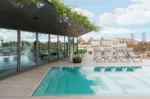 Sundeck