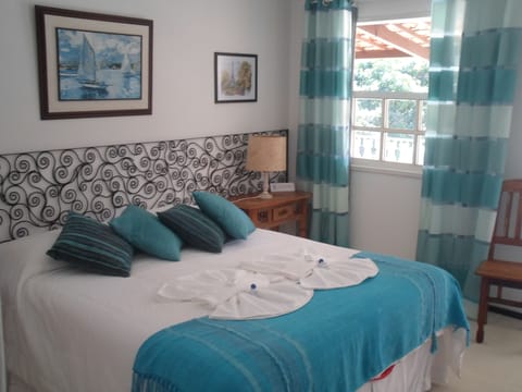 Standard Apartment (Plus) | Minibar, blackout drapes, free WiFi