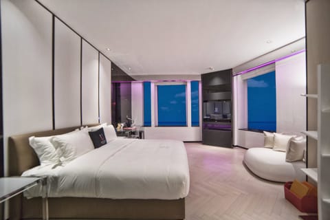 Premium Double Room with Sea View | Desk, blackout drapes, soundproofing, WiFi (free)