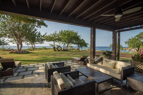 Relaxing Patio facing the Caribbean Sea