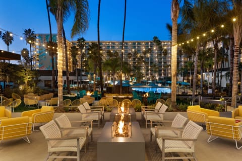 Room, 2 Queen Beds (Trendy, Firepit) | Lobby