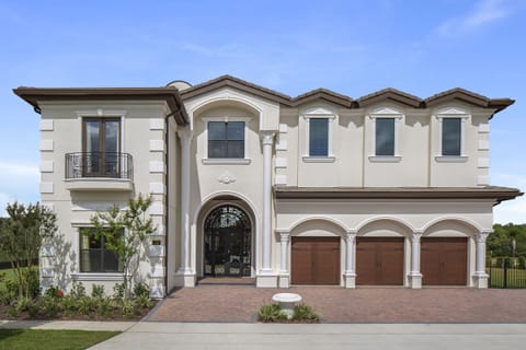 This Palace is waiting for you to travel around the world