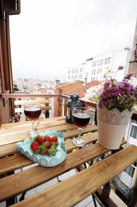 Deluxe Room, Terrace | Balcony