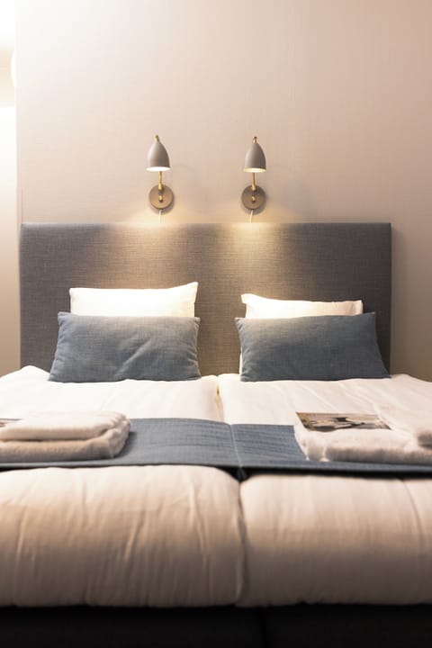 Superior Room | Desk, laptop workspace, blackout drapes, iron/ironing board (on request)