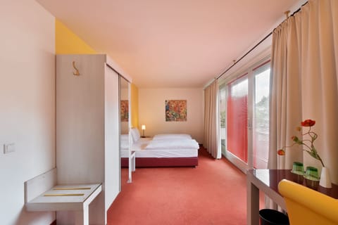 Comfort Double Room, Balcony | In-room safe, desk, free WiFi, bed sheets