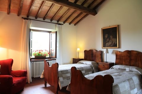 Deluxe Apartment, 2 Bedrooms, Private Bathroom, Garden Area | Iron/ironing board, free cribs/infant beds, free WiFi, bed sheets