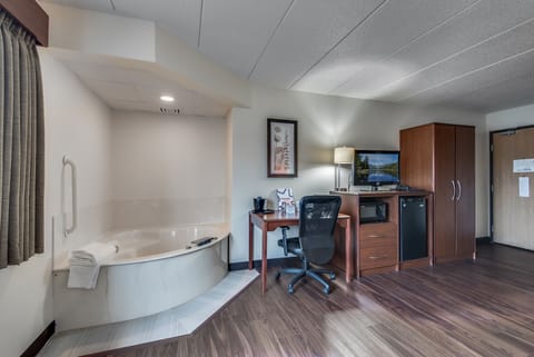 In-room safe, desk, laptop workspace, blackout drapes