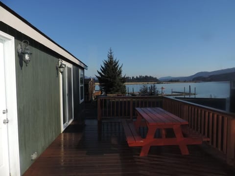 Standard Cottage, 1 Queen Bed with Sofa bed, Private Bathroom, Marina View | Balcony view