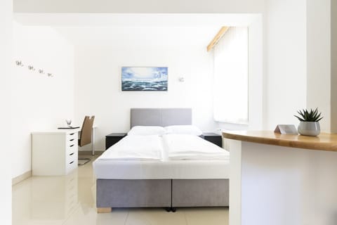 Comfort Quadruple Room | Free WiFi, bed sheets