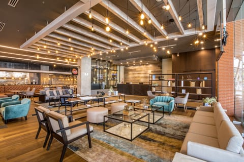 Lobby lounge