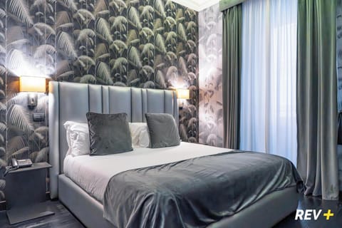 Superior Double Room | Premium bedding, down comforters, in-room safe, desk