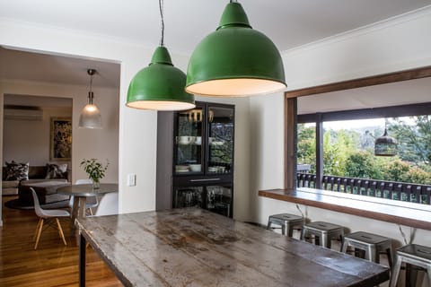 House, 2 Bedrooms | In-room dining