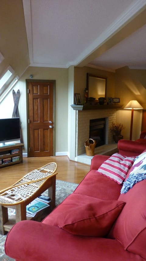 Comfortable Place to Rest your Tired Legs!