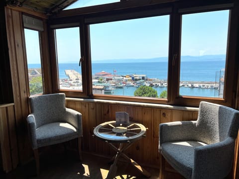 Elite Double Room, Sea View | Desk, iron/ironing board, free WiFi, bed sheets