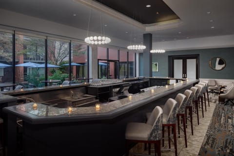 2 bars/lounges, sports bar