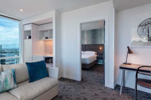 Suite, 1 King Bed | Premium bedding, minibar, in-room safe, desk