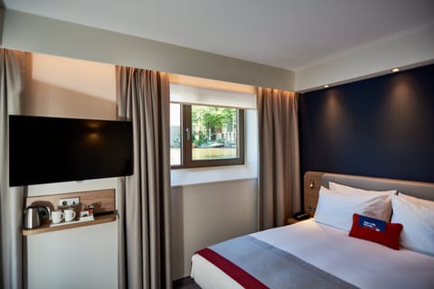 Standard Room, 1 Double Bed (Canal View, Free Breakfast) | Premium bedding, in-room safe, desk, blackout drapes