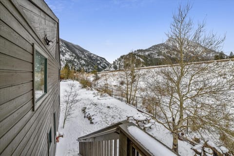 Condo, 2 Bedrooms | Exterior