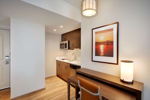 Full-size fridge, microwave, stovetop, dishwasher