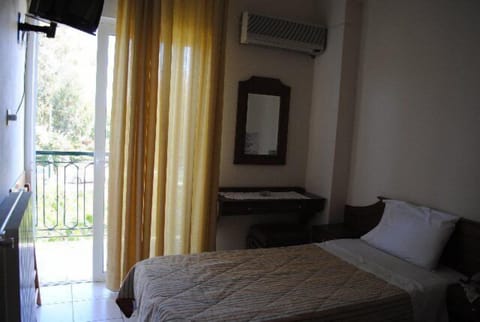 Standard Double or Twin Room | Iron/ironing board, bed sheets