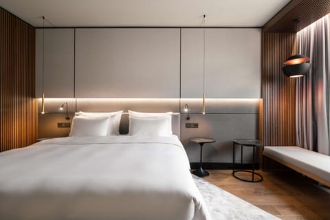 Premium bedding, minibar, in-room safe, desk