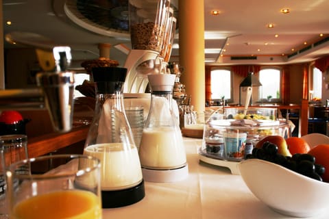 Daily continental breakfast for a fee