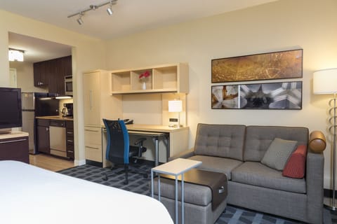 32-inch Smart TV with cable channels, TV, Netflix