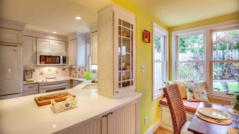 A convenient passthrough window makes serving dinner a breeze...