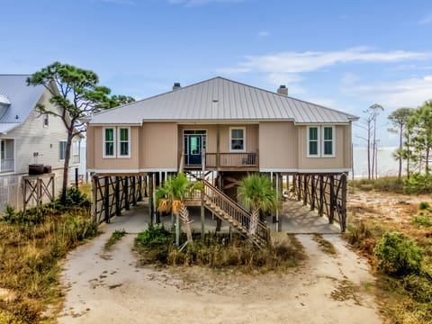 North view of Bonnie Blue Vacation Rental located on Dauphin Island, Alabama.