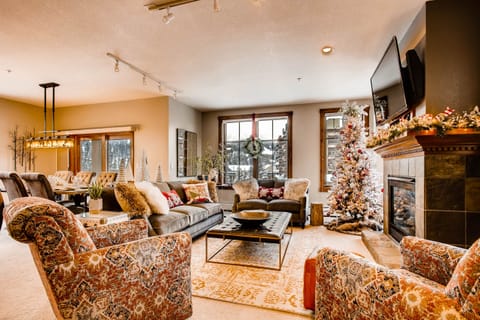 Living Room - Relax & Enjoy