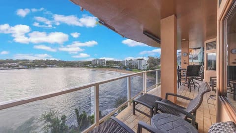The kind of view that makes you forget what day it is, welcome to Kalapaki Beach Front