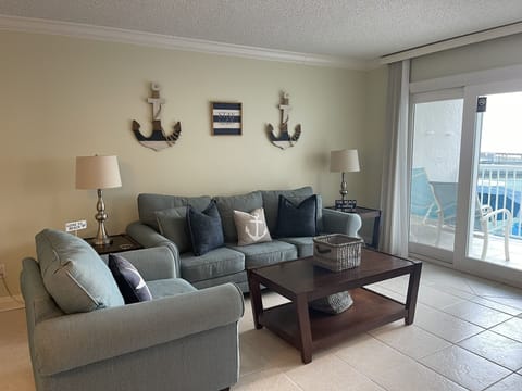HSRC 214 Living Area