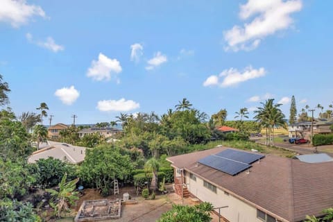 Living the high life—literally. 3rd-floor views & beach steps away!