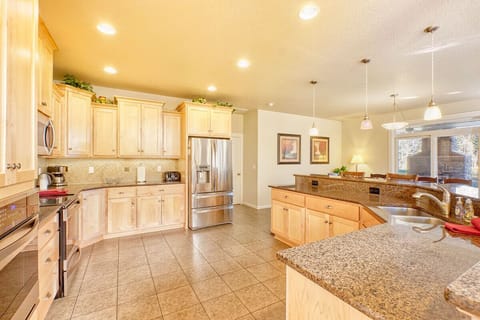 Large modern kitchen