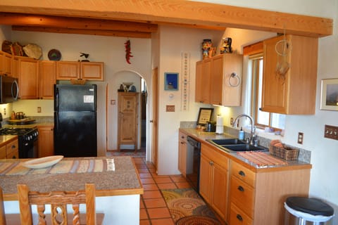 Fully equipped kitchen