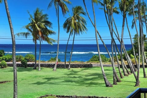 Just across the street from the ocean, where salty breezes, swaying palms, and endless island views set the tone for your stay. Sip, unwind, and soak in paradise—this is Prince Kuhio 106!