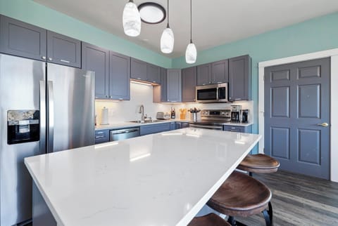 Kitchen island is perfect for meal prepping!