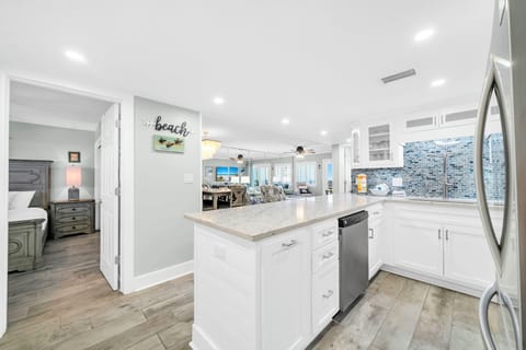 Entry way to kitchen