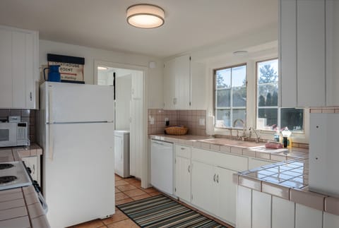 102 Olympic Lodge Rd - Deer Harbor Orcas Island Washington - 15