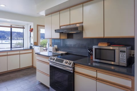 37 Mongose Ln - Lopez Island Washington - 22