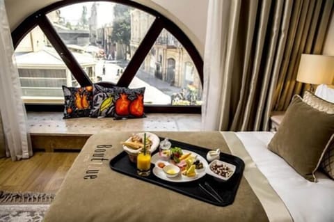 Classic Twin Room | City view